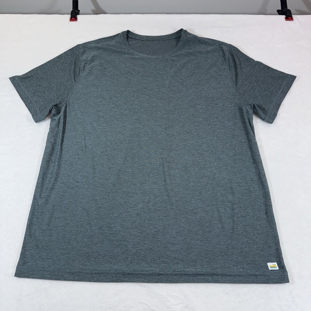 Vuori Strato Tech Tee Short Sleeve Men's Size 3XL Gray Outdoor Stretch *Flaw*